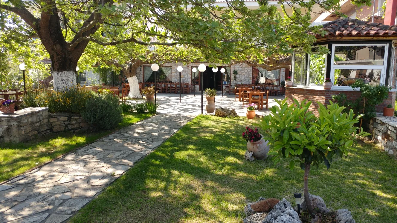 Παραδοσιακή ταβέρνα "ΘΥΜΙΟΣ" · Φωτογραφίες 1